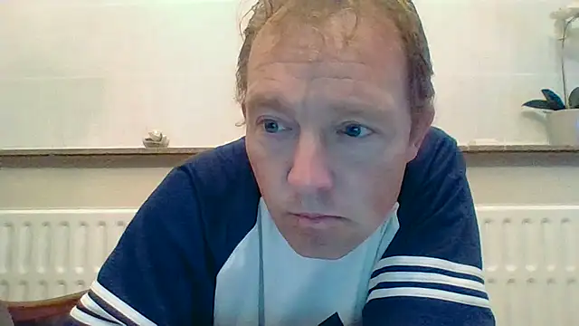 Snapshot of bertolini chatting on April 23, 2026, 8:44 pm bertolini online show from April 23, 2026, 8:44 pm