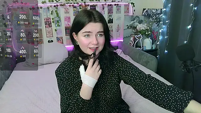 Snapshot of ss-katekisa-ss chatting on December 3, 2024, 10:51 pm ss-katekisa-ss online show from December 3, 2024, 10:51 pm