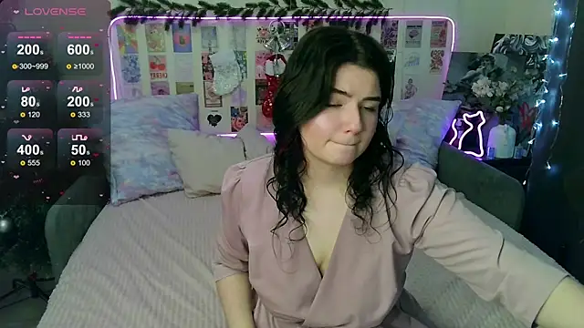 Snapshot of ss-katekisa-ss chatting on December 15, 2024, 10:15 pm ss-katekisa-ss online show from December 15, 2024, 10:15 pm