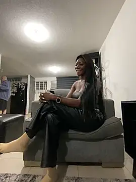 SUUKAM online show from December 14, 2025, 1:11 am