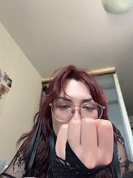 Evangeline Lawrence  online show from April 19, 2026, 10:14 am