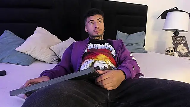 JuanCamiilo 66 online show from October 26, 2025, 3:12 am