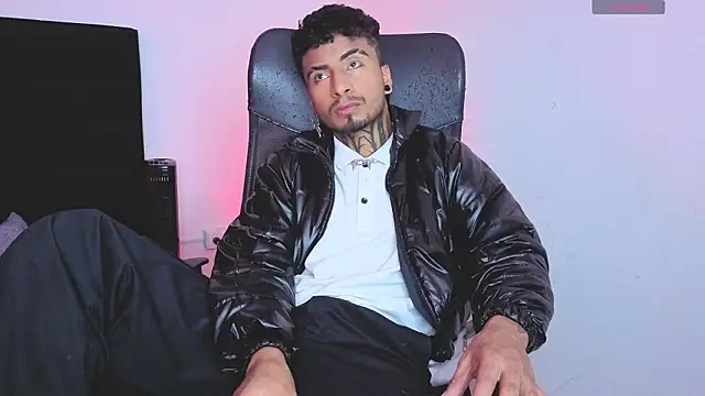 JuanCamiilo 66 online show from March 14, 2026, 12:39 am