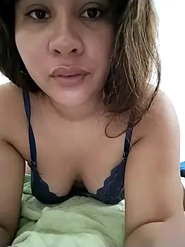 Yara0k online show from October 15, 2025, 9:42 am