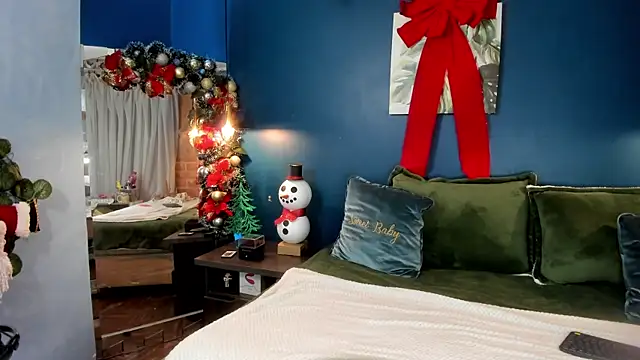 Melody bonnie online show from December 10, 2024, 10:49 am