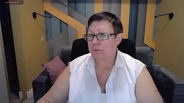 BarbaraTurners online show from January 21, 2025, 1:08 am