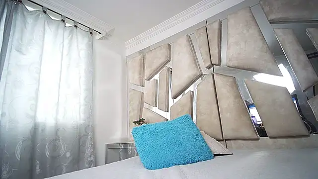 Snapshot of Natalyefoster chatting on February 12, 2025, 7:56 pm Natalyefoster online show from February 12, 2025, 7:56 pm