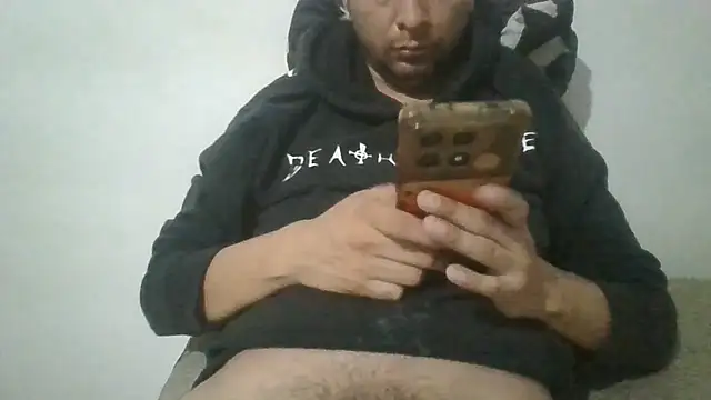 Snapshot of angeljz4 chatting on July 30, 2026, 4:44 am angeljz4 online show from July 30, 2026, 4:44 am