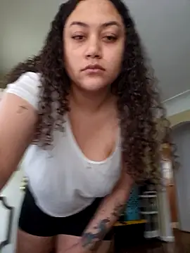 honeeyyy pot online show from March 30, 2026, 10:33 pm