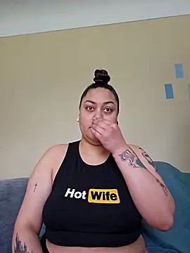 honeeyyy pot online show from April 12, 2026, 9:20 pm