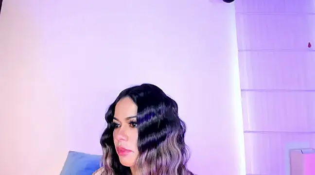 summer holiday online show from December 10, 2024, 3:20 am