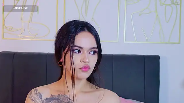 summer holiday online show from April 5, 2026, 6:10 am