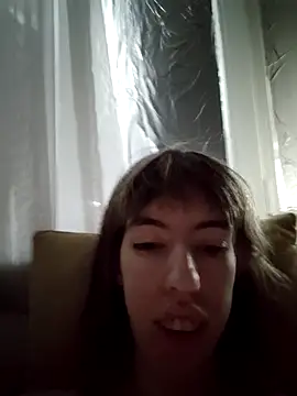 Snapshot of Unusual_G chatting on November 24, 2025, 6:02 am Unusual G online show from November 24, 2025, 6:02 am