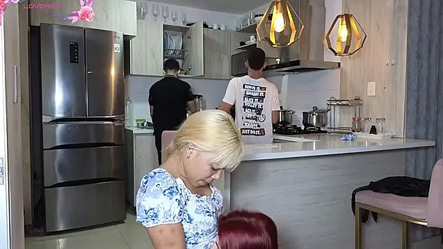 xalicesfantasyx online show from March 19, 2025, 7:27 pm