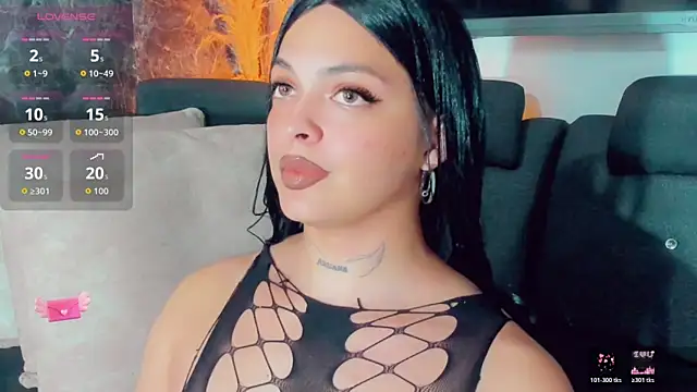 Snapshot of Emmaa_Saenz_ chatting on May 29, 2026, 10:08 pm Emmaa Saenz online show from May 29, 2026, 10:08 pm