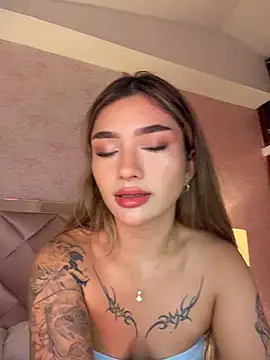 Snapshot of Arianavillada chatting on June 21, 2026, 3:53 am Arianavillada online show from June 21, 2026, 3:53 am
