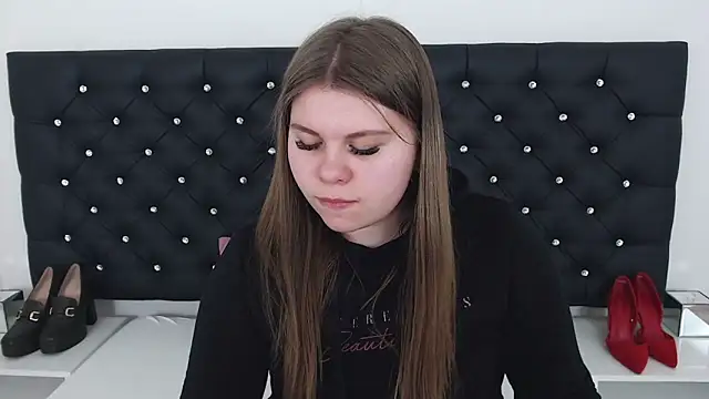 AbbyPleasure online show from February 18, 2025, 3:32 pm