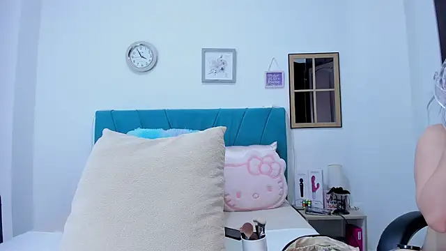 kamila lopez online show from March 22, 2026, 8:56 pm