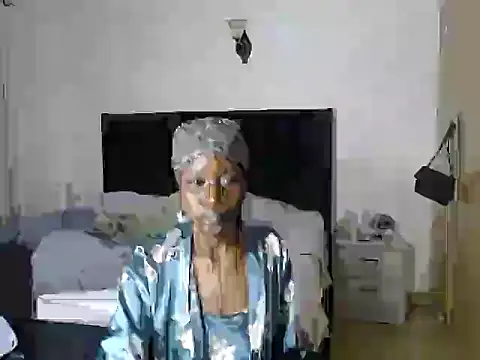 Snapshot of thicky_anncy chatting on June 4, 2026, 10:38 pm thicky anncy online show from June 4, 2026, 10:38 pm