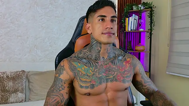 AdanReilly online show from September 30, 2025, 12:15 am