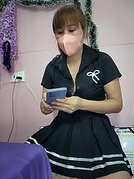 zizi public online show from February 12, 2025, 6:40 am