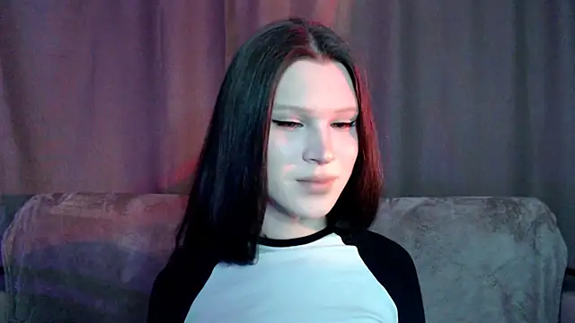 Snapshot of Sexpired_Princess chatting on March 15, 2025, 2:46 am Sexpired Princess online show from March 15, 2025, 2:46 am