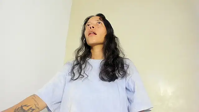 lexyfyre online show from April 11, 2026, 12:09 pm