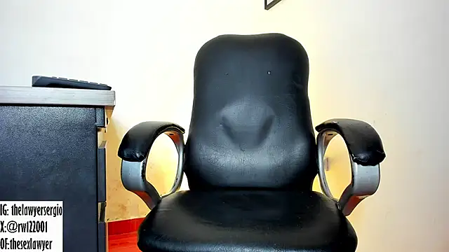 Snapshot of thesexlawyer1 chatting on December 16, 2024, 10:34 pm thesexlawyer1 online show from December 16, 2024, 10:34 pm
