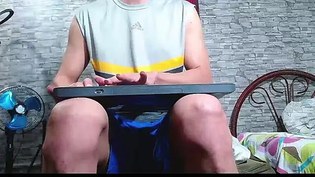 bulguehot online show from September 26, 2025, 10:58 pm