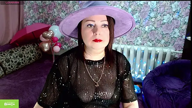 Snapshot of Julia-ru chatting on April 13, 2026, 7:52 pm Julia-ru online show from April 13, 2026, 7:52 pm