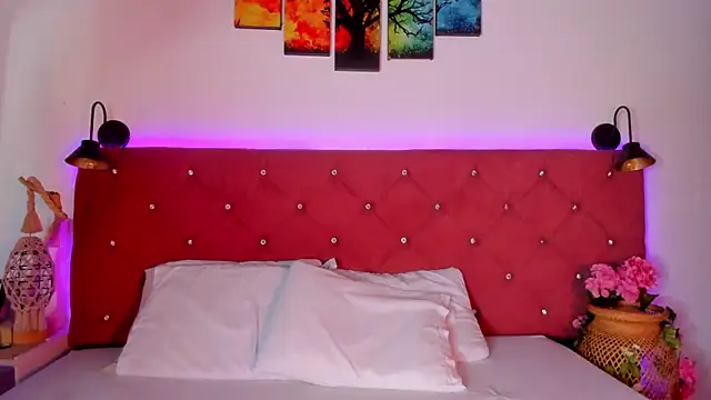 Abril Gomez06 online show from October 4, 2025, 3:37 am