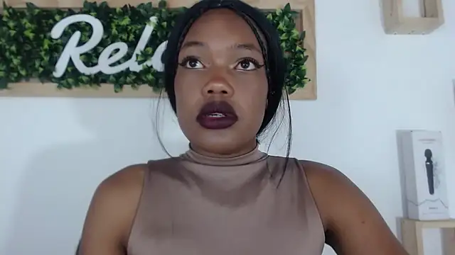 CrystalBrooke3x online show from January 31, 2025, 8:01 pm