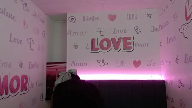 CrystalBrooke3x online show from February 6, 2025, 8:45 pm