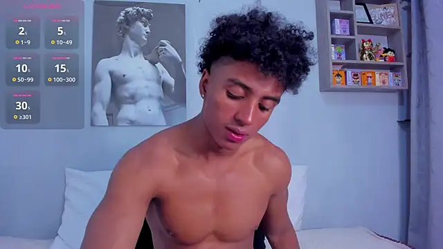 MagnusKing  online show from September 13, 2025, 4:12 am