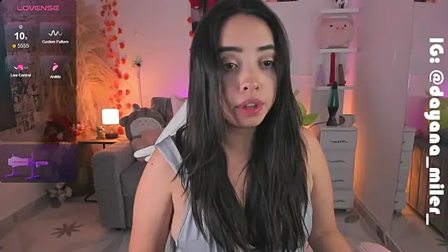 Snapshot of _dayana_miler chatting on December 7, 2024, 4:09 am dayana miler online show from December 7, 2024, 4:09 am