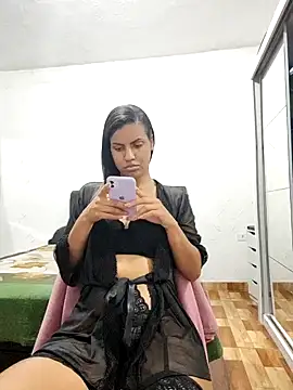 Bella Anjoss online show from December 15, 2024, 1:24 am