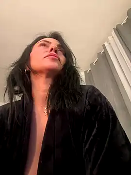 KimKelly13 online show from November 3, 2025, 10:38 am