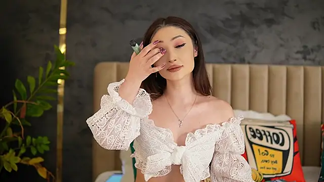 Mayleen x online show from July 2, 2026, 2:23 pm