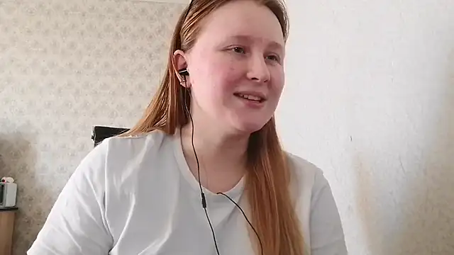 Snapshot of Anika_Lipps chatting on March 7, 2025, 12:45 pm Anika Lipps online show from March 7, 2025, 12:45 pm