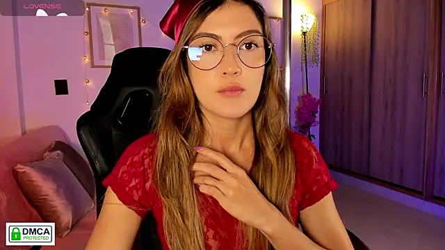 Lilabril online show from March 16, 2026, 3:38 pm