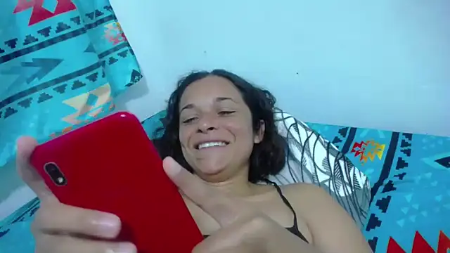 Snapshot of GiveLove1 chatting on January 9, 2025, 4:08 am GiveLove1 online show from January 9, 2025, 4:08 am