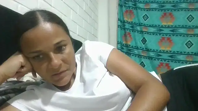 Snapshot of GiveLove1 chatting on March 11, 2025, 7:04 am GiveLove1 online show from March 11, 2025, 7:04 am