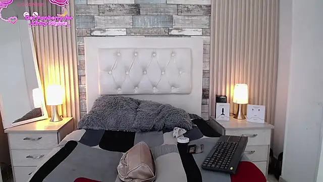 dayana mendoza69 online show from November 26, 2025, 1:01 pm