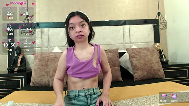 CharlotteMuller online show from January 23, 2025, 8:35 pm