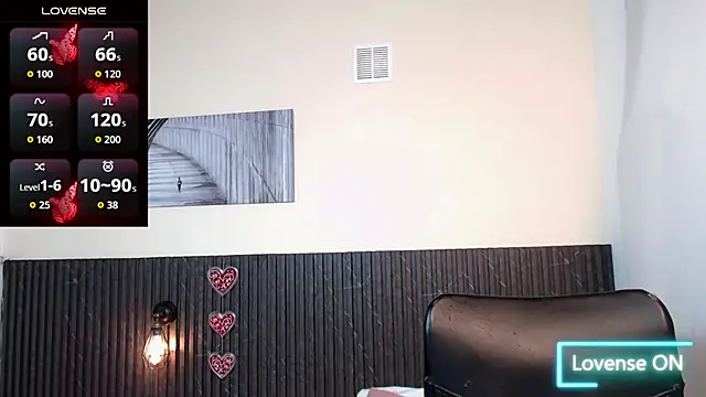 chanel brunette online show from September 14, 2025, 5:45 pm