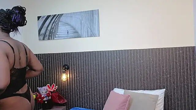 chanel brunette online show from March 15, 2026, 5:30 pm