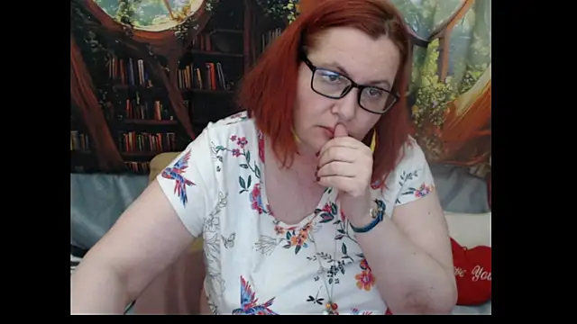 Snapshot of PlayfullMature chatting on June 2, 2026, 8:22 pm PlayfullMature online show from June 2, 2026, 8:22 pm