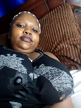 queennapal online show from April 4, 2026, 1:15 am