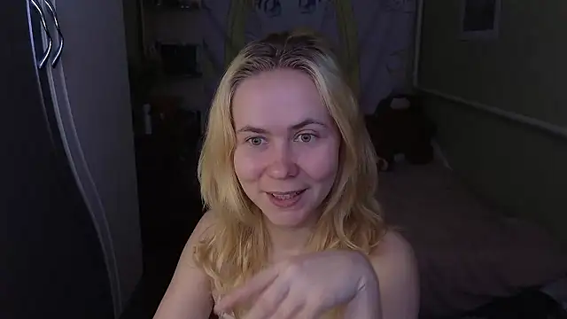 Riley Roo online show from March 11, 2026, 8:20 am