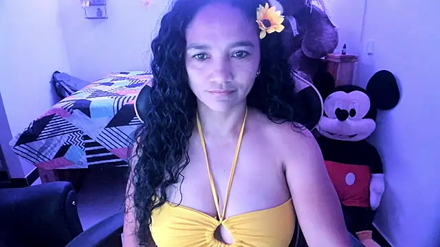 rayza mature 154 online show from November 8, 2025, 1:11 pm